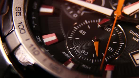 Classic Chronograph Wristwatch