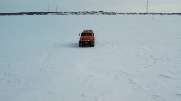 Eight - wheeled all - terrain vehicle