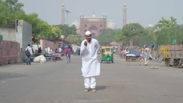 Indian Muslim men doing adaab at Jama Masjid Delhi
