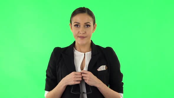 Woman in Anticipation of Worries, Then Guilty Hides His Eyes, Green Screen