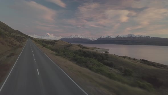 Beautiful road to Mt Cook