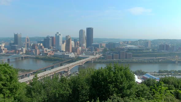 Pittsburgh Skyline Green, Aerial 4K