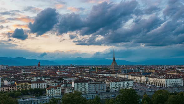 Time lapse: sunset at Torino Italia (Turin, Italy). 