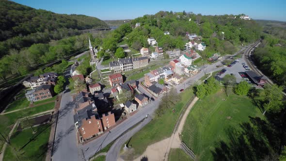 Harpers Ferry National Park is situated at the confluence of the Potomac & Shenandoah rivers where M