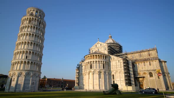 Pisa Leaning Tower , Italy