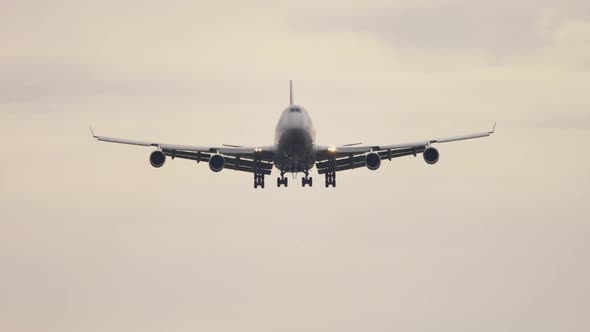 Final Approach at Early Morning