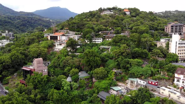 Taipei houses hiding in the mountains