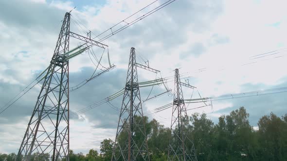 Survey of Highvoltage Power Lines By a Quadrocopter