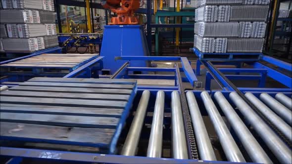 pallet conveyor and transfer system