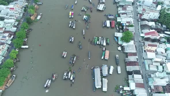 Floating Market Can Tho In Viet Nam