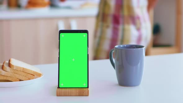 Green Mockup on Smartphone