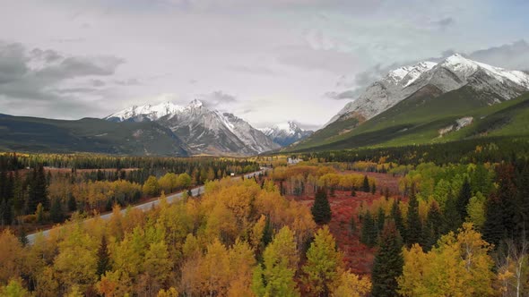 Kananaskis Provincial Park with Lake