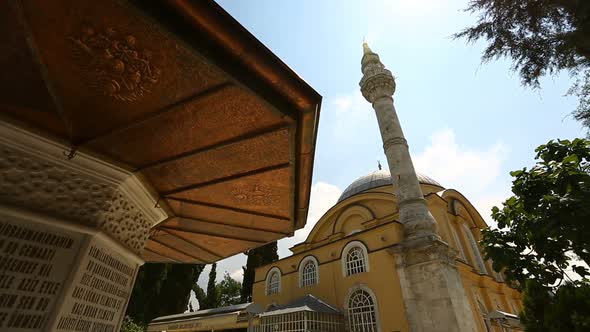 Istanbul Ottoman Altunizade Mosque And Fountain Sadirvan Timelapse