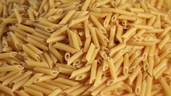 A pile of wheat pasta