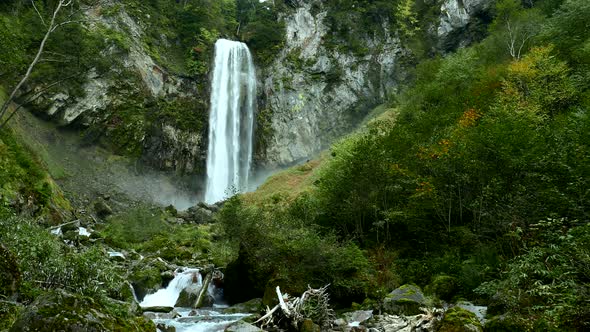 Hirayuotaki Waterfall in autumn 