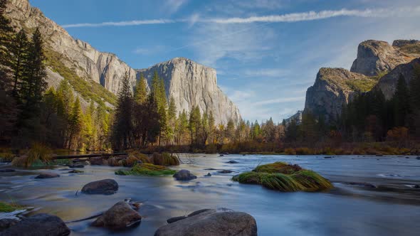 Yosemite Valley River Time Lapse