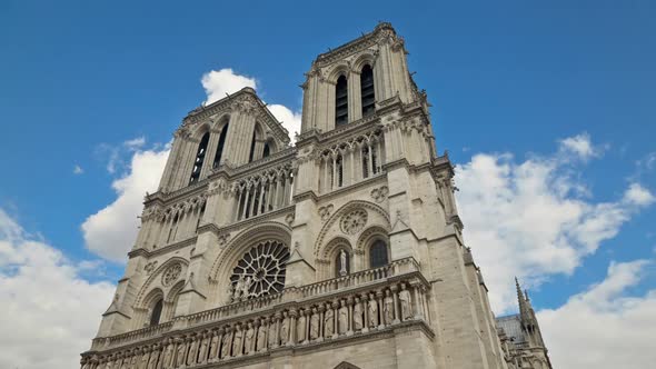 Notre Dame de Paris Time Lapse