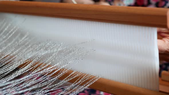 Process of the warping a weaving loom