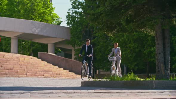 Riding Bikes to Work 