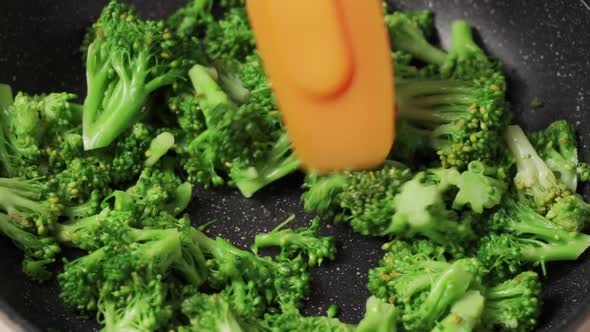 Overmix Broccoli in a Pan