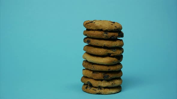 The Chocolate Chip Cookie Tower Grows and Decreases. Stop Motion