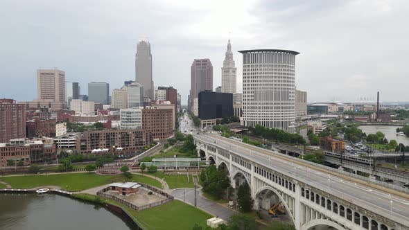 Cleveland, Ohio skyline drone videoing forward.