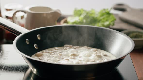 Cooking Mushrooms with Cream