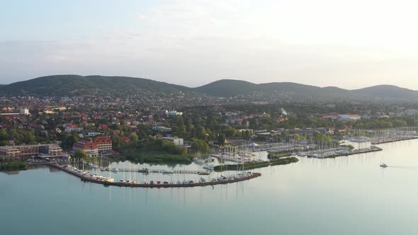 Harbour in the Morning