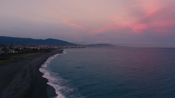 Pink sky at sunset on the sea