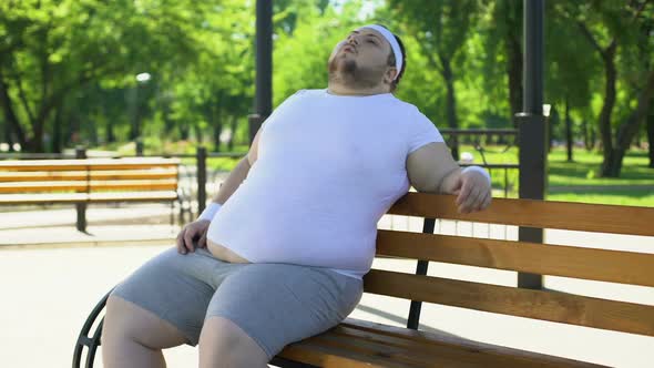 Obese Man Feels Side Aches After Strenuous Workouts Outdoors, Health Problems