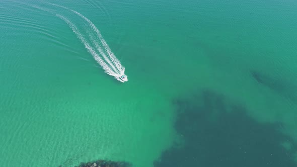 Boat entering marina - 4K 50fps