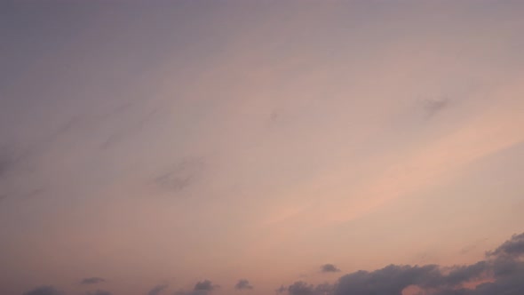 4K UHD : Sky Time lapse, Beautiful background, Sky Timelapse of skyscrapers. alt