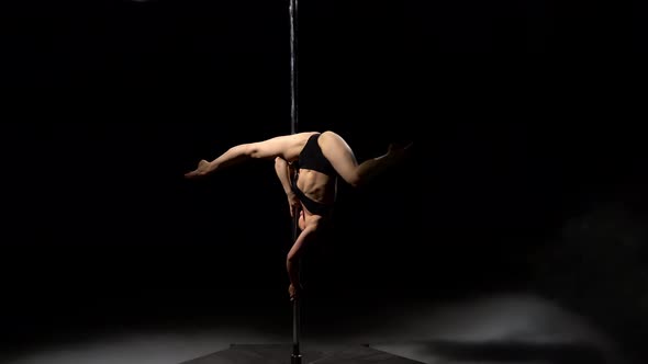 Pole Dance Girl