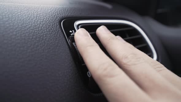 Air deflector and climate control inside a car