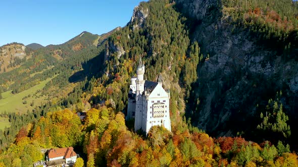 Neuschwanstein Close