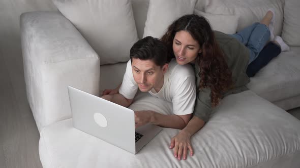 Married Couple Buys Online New Furniture for Renovated Flat