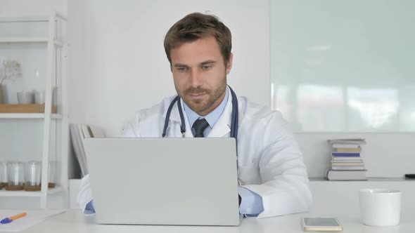 Online Video Chat with Patient By Doctor