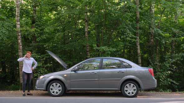 Young Woman Calls Evacuation Service Because Her Car Is Broken