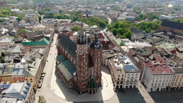 Saint Mary's Basilica, Kosciol Mariacki at Main Square in Cracow, Krakow, Poland