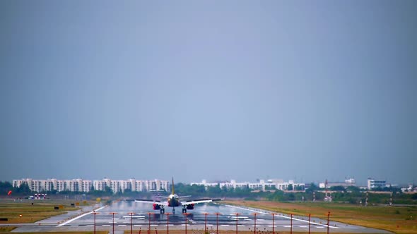 Airliner On A Final Approaching Landing 06