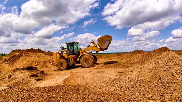 Mine Front End Loader In Midwest Mine 