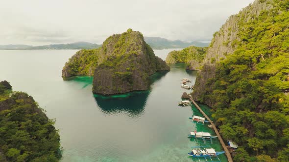 Very Beautyful Lagoon with Boats