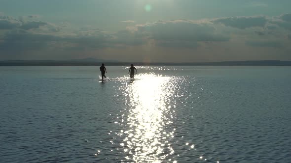 Kids Are Joking On The Salt Lake 2