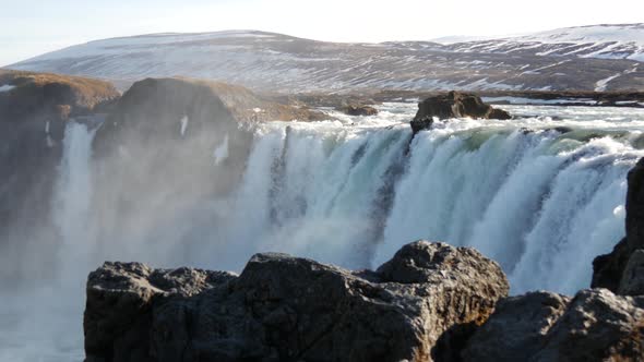 Pan from the Godafoss waterfall 