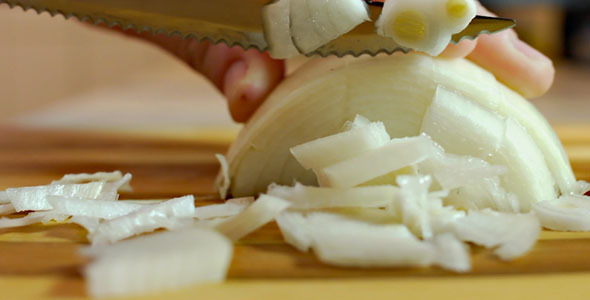Cutting Onion