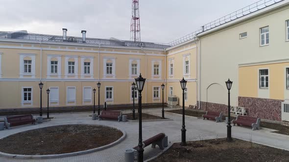 Renovated new courtyard of the administrative building 02