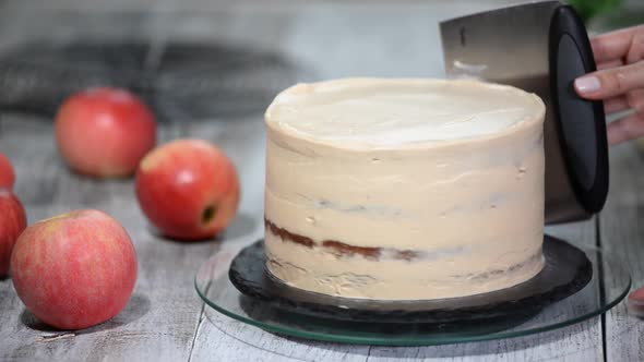 Process of making the apple cake