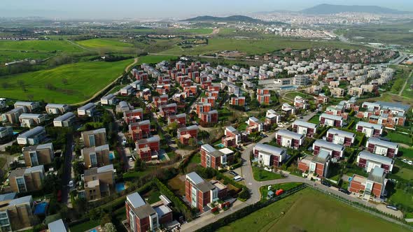 Houses In City District