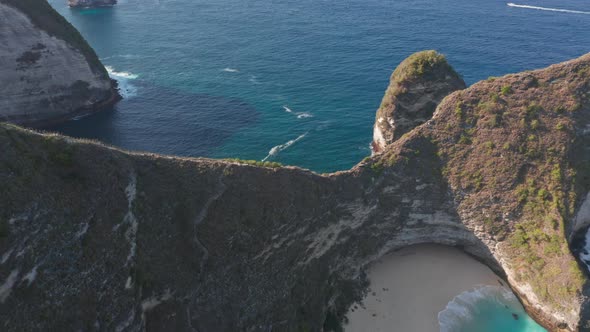 High-Angled Shot of Manta Bay in Nuda Penida, Island