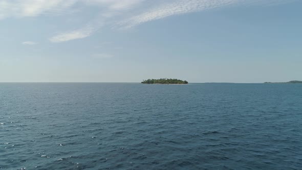 Tropical Island Putipot with Beach